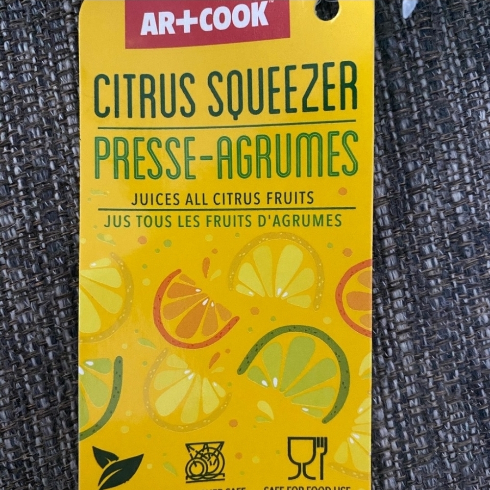 Green Citrus Squeezer - Picture 2 of 6
